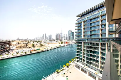 Brand New | Elegant Unit with Canal View