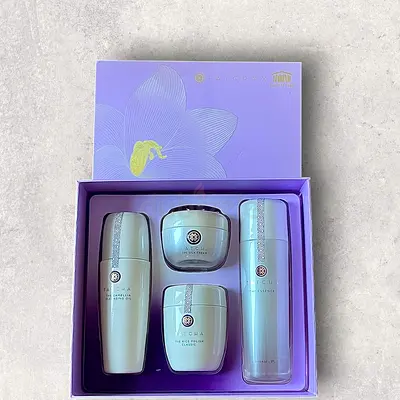 Tatcha Skincare Gift Set — New in Box (4-piece) 50% discount