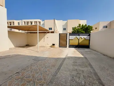 SINGLE STOREY VILLA - 2 MASTER BEDROOM'S - MAIDS ROOM