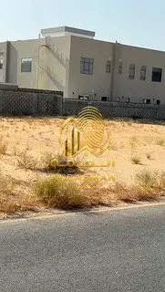 Corner residential land for sale in Al-Hawshi, Al-Badee'ah District, with an area of 10,000 square f