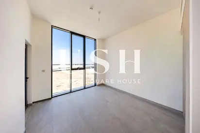 Premium 1 bedroom Apartment | Scenic padel court view | Prime Location