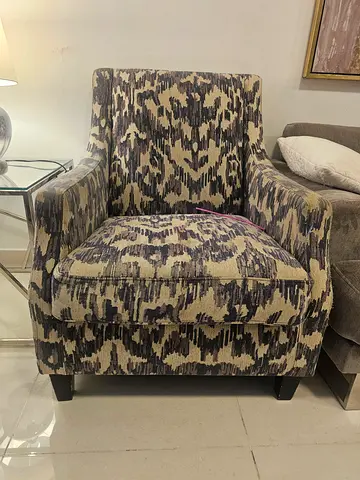 Arm sofa (02 single seater)