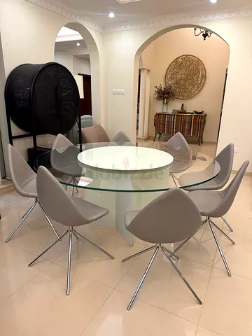 Set of GALLOTTI & RADICE Yol 8-seater Dining Table D180cm with x8 BOCONCEPT Ottawa chairs