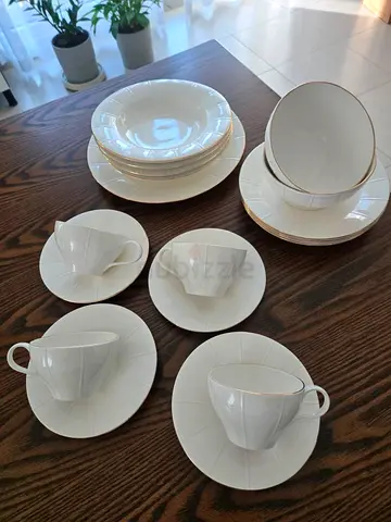 Dining Plates and cups Gold Bliss, 19 pieces set.