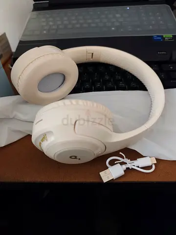 Premium Quality** Soundcore Q20i Hybrid Active Noise