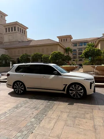 2024 BMW X7 — миниатюра 12