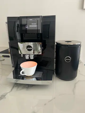 JURA Z10 Automatic Coffee Machine + Cool Control Milk Cooler
