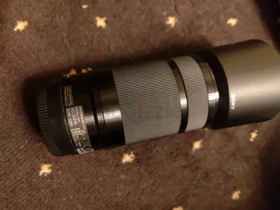 Sony 55-210 / 4.5-6.3 E-mount Telephoto Zoom Lens (used)