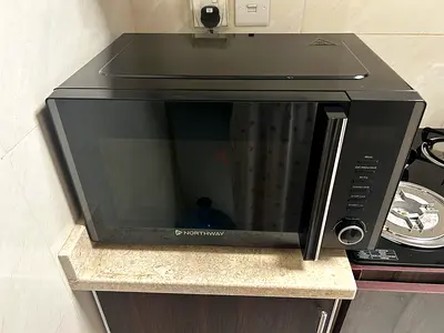 Northway Microwave Oven +Air fryer - excellent Working Condition