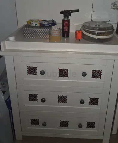 White 3-Drawer Wooden Chest / Dresser with Decorative Inlays