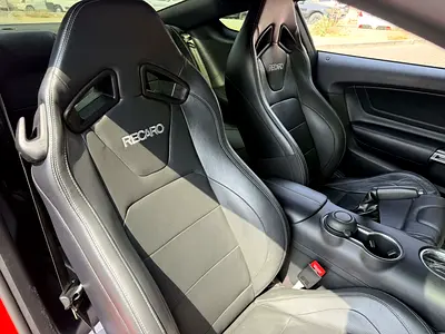 صورة مصغرة 8 لـ 2021 FORD MUSTANG