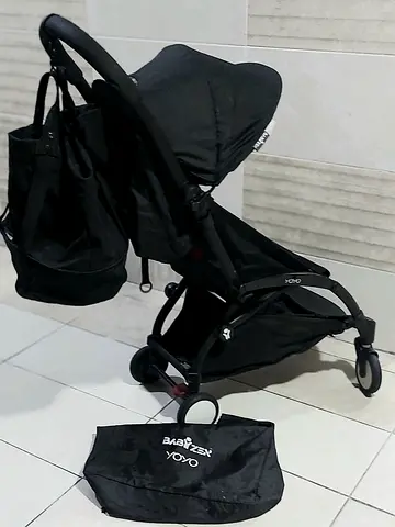Yoyo with baby item bag