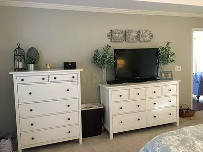 IKEA Hemnes White 8-Drawer Dresser and 5-Drawer Chest - Good Condition