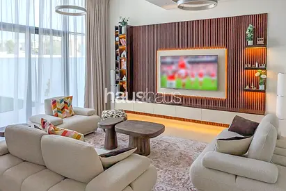 Single Row | Corner | Vastu | Spacious