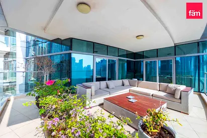 Beautiful Marina Views | Upgraded | Vacant