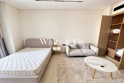 Flexi Furnish | Spacious Apt | 12 Cheques