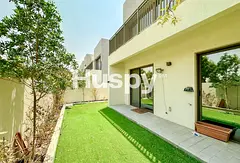 Single Row | Vacant on Transfer | Close to Park