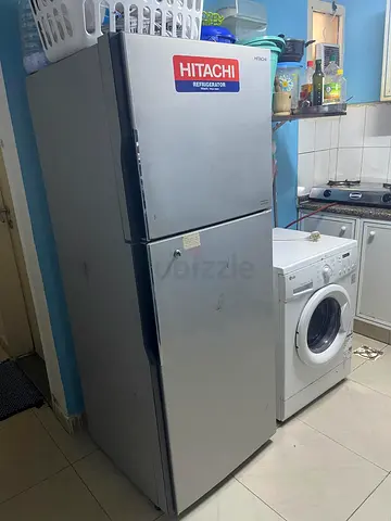 Hitachi Top Freezer Refrigerator - 2-Door Silver, Excellent condition