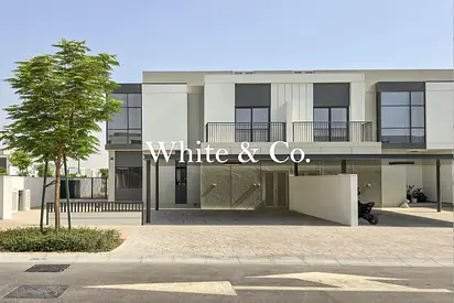 FULL Vastu | Single Row| Corner Landscaped