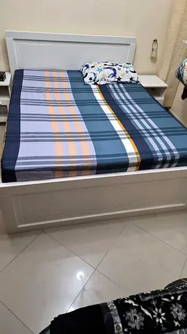 🤍 White Storage Bed + Mattress + 2 Side Tables – AED 700 🤍