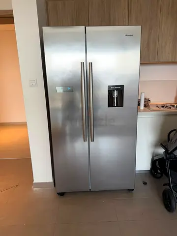 Hisense dubbel door Fridge Freezer with water dispenser