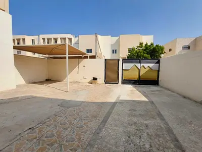 SINGLE STOREY VILLA - 2 MASTER BEDROOM'S - MAIDS ROOM
