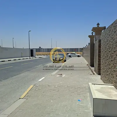 للبيع بيت فى امارة الشارقة  منطقة الرفاع موقع ممتاز قريب من المسجد 🕌