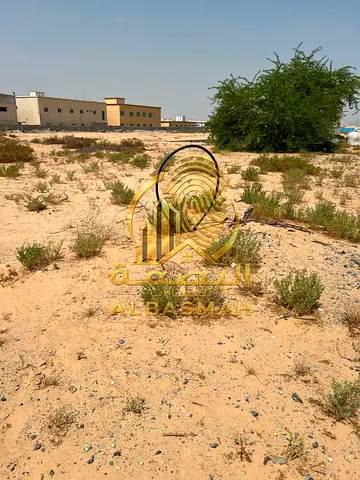 للبيع أرض صناعية في منطقة الجليل الصناعية بالشارقة تملك حر لجميع الجنسيات مساحة الأرض 22,900 قدم مربع