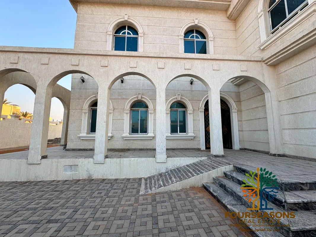 Elegant Villa with 6 Bedroom Villa + Maid Room + Driver Room