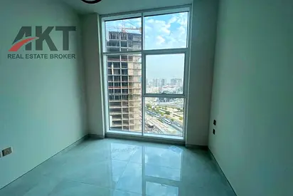SEMI FURNISHED 1 BR/BRAND NEW/MODERN LAYOUT