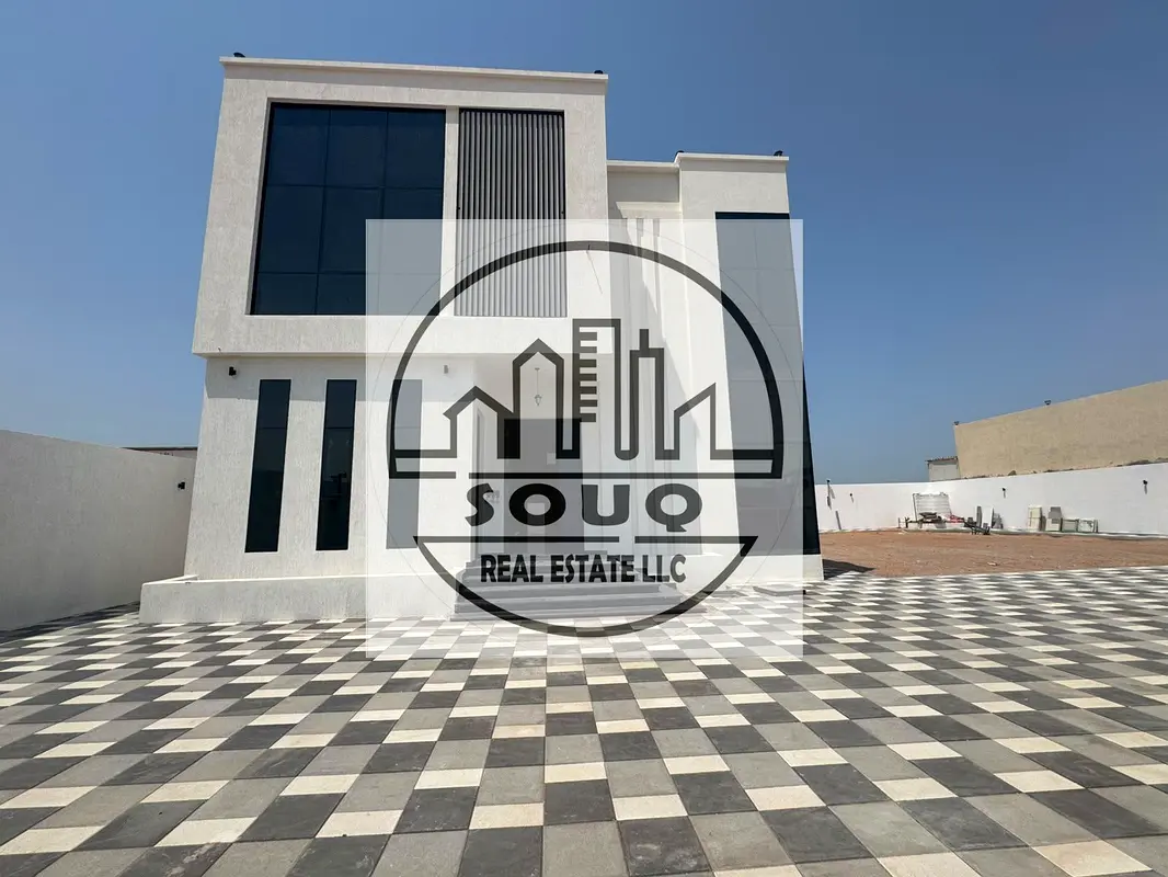 5 BR Villa with Private Garden in Northern Emirates