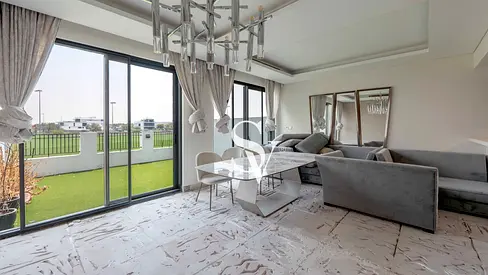Single Row | Full Golf Course View