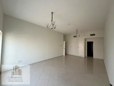 شقه للايجار الشارقه منطقه الخان برج الشهد