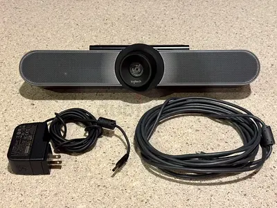 Logitech Meetup Meeting room Solution