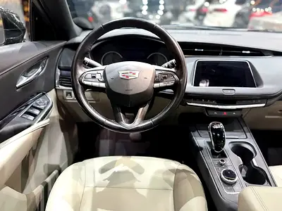 2023 Cadillac XT4 照片 8