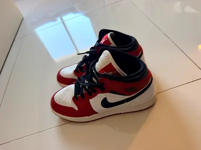 Jordan 1 Sneakers