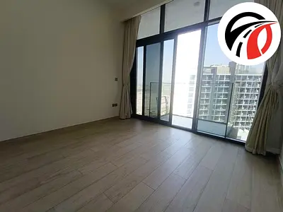 Spacious Layout Studio High Floor Stunning view