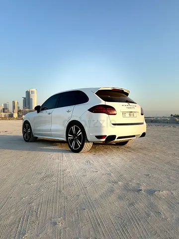Porsche Cayenne GTS 2014 V8 | GCC Specs | Low Mileage | Excellent Condition