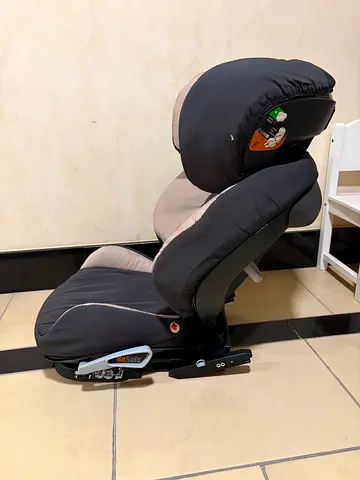 Isofix child seat - 4-12 years - FREE GIVE AWAY