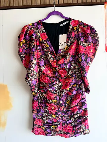BRAND NEW ZARA Multicoloured Floral Satin Ruched V-Neck Mini Dress Puff Sleeve Size L RRP 190 AED