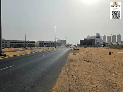 أرض صناعية بمساحة كبيرة 300,000 قدم مربع في الجرف – عجمان