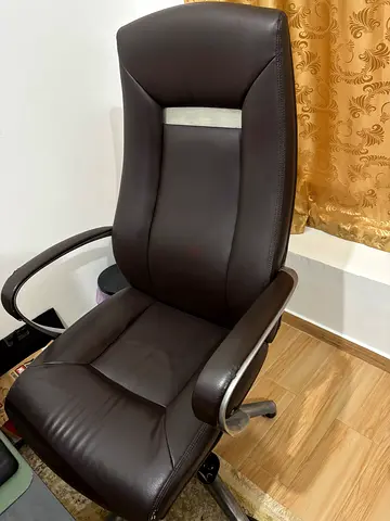 Brown high-back leather office chair with armrests (good condition)