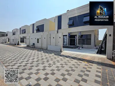 بسعر لقطه فيلا ٤ غرف ماستر و رووف بسعر شامل رسوم التسجيل والتمليك على الشارع الرئيسي تملك حر لجميع الجنسيات