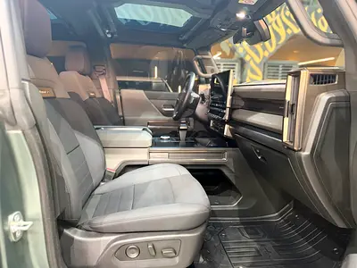 صورة 11 لـ 2024 GMC HUMMER