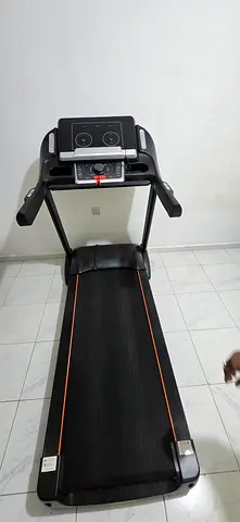 Treadmill, new condition usa with touch screen