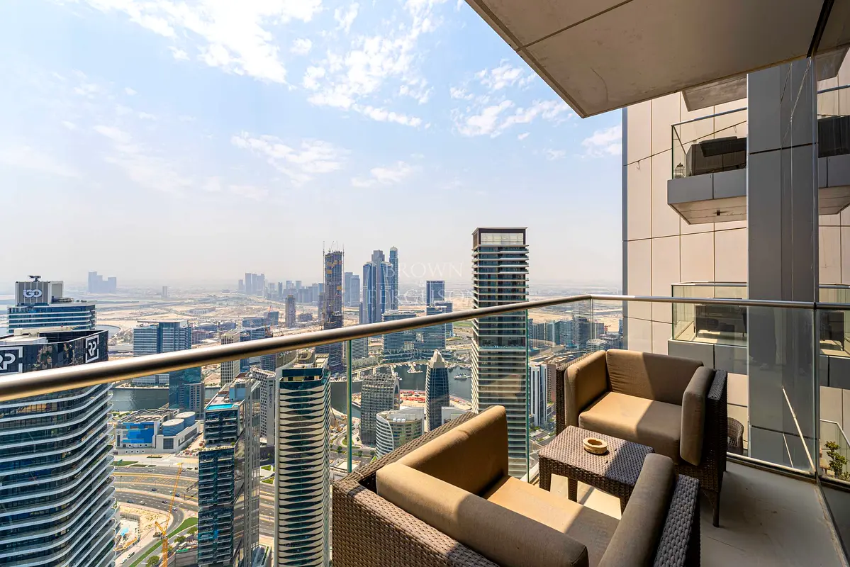 High Floor | Available Now | Canal View