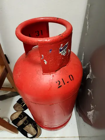 Red LPG Gas Cylinder - 21kg, Gas Filled