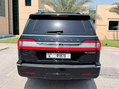 صورة 5 لـ 2019 Lincoln NAVIGATOR
