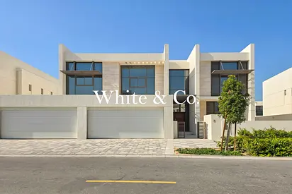 Lagoon View | Contemporary | 6 Bedrooms