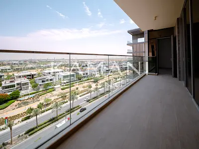 Available Now | Middle Floor | Multiple Options